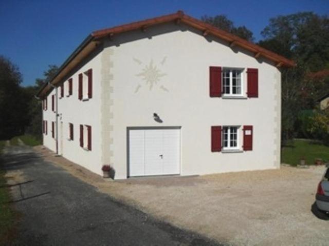 Au Saint-amand Bed & Breakfast Poissons